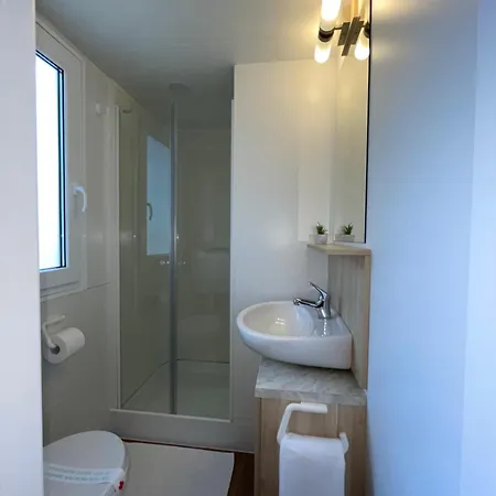 Holiday park Mobile Murter Comfort Jezera