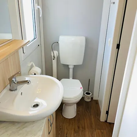 Holiday park Mobile Murter Comfort Jezera