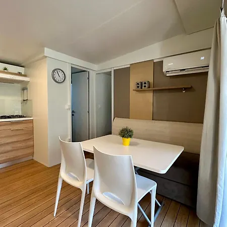 Mobile Murter Comfort Parque de vacaciones Jezera