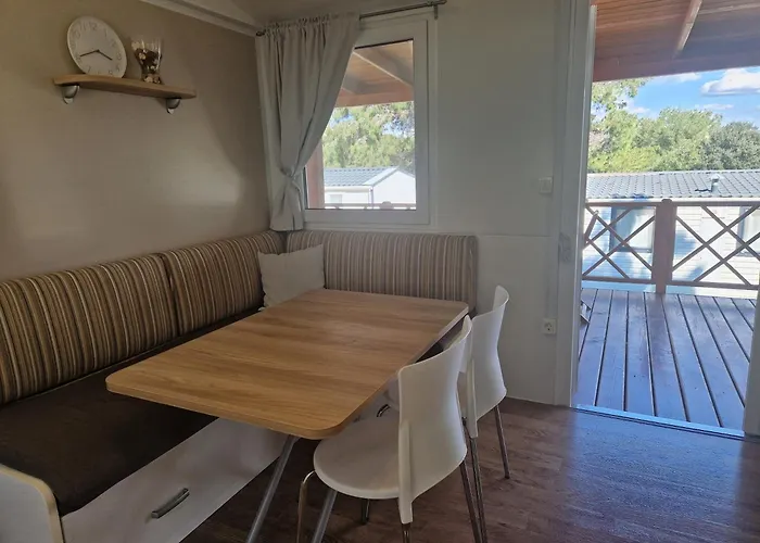 Parco vacanze Mobile Murter Comfort Jezera